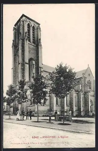 AK Essoyes, L`Église et ses environs avec des passants