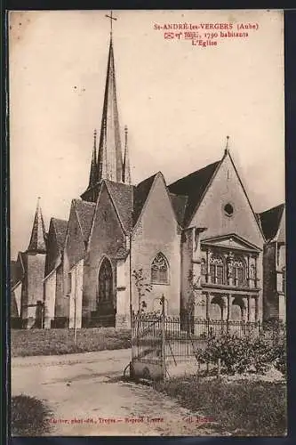 AK Saint-André-les-Vergers, L`Église et son portail en fer forgé