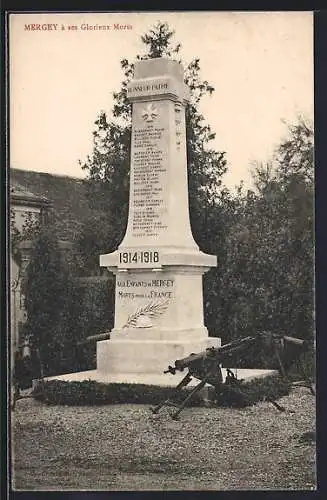 AK Mergey, Monument aux morts de la Première Guerre mondiale