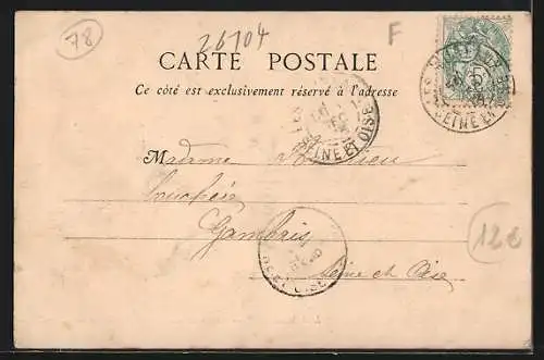 AK Les Mureaux, Une Rue, Strassenpartie