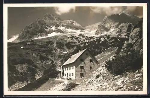 AK Priel-Schutzhaus, Berghütte mit Panorama