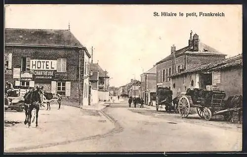 AK St. Hilaire le petit, Strassenpartie mit Hotel Chartreuse