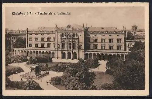 AK Königsberg, Paradeplatz, Blick auf das Denkmal und die Universität