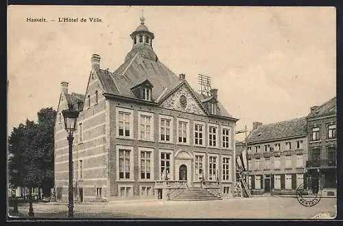 AK Hasselt, L`Hôtel de Ville