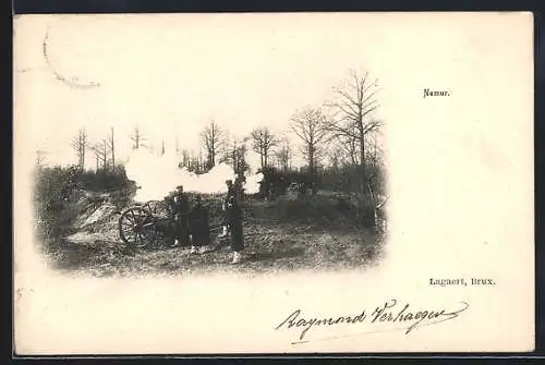 AK Namur, Soldaten in Uniform mit Kanone