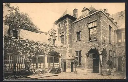 AK Anvers, Rue de l`Empereur, Cour de l`Hôtel Delbeke