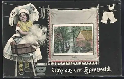 AK Lehde /Spreewald, Wasserpartie mit Booten und Kind in traditioneller Kleidung