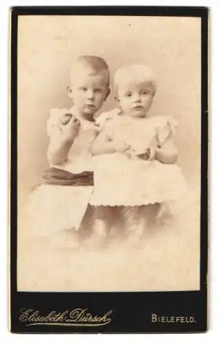 Fotografie Elisabeth Dürsch, Bielefeld, Niederwall 7b, Porträt zweier Kinder