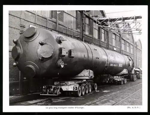 Fotografie unbekannter Fotograf, Ansicht Marcoule, Schwertransport für das Kernkraftwerk / Nuklear-Forschungsanlage