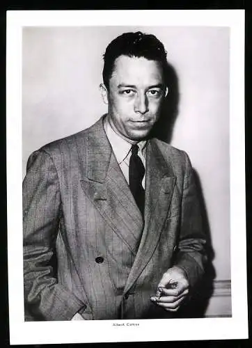 Fotografie Portrait Schriftsteller Albert Camus, Nobelpreisträger für Literatur