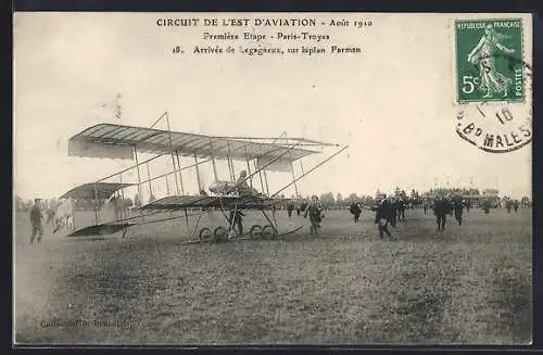 AK Arrivée de Legagneux sur biplan Farman, Flugzeug