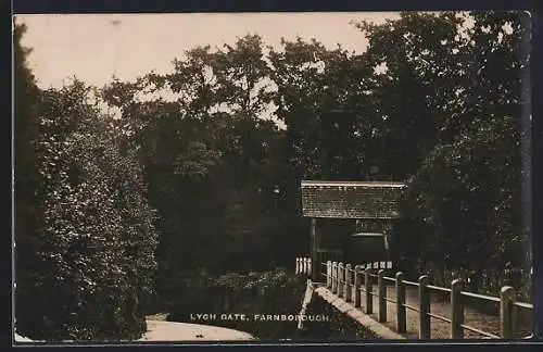 AK Farnborough, Lych Gate