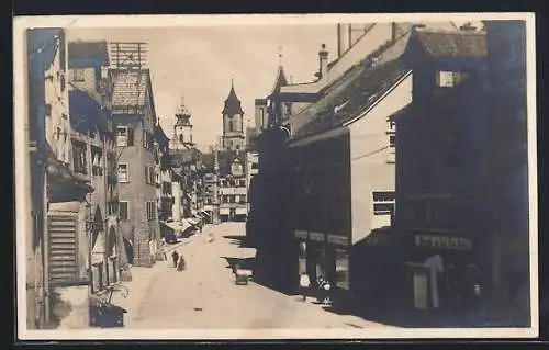 Foto-AK Lindau /Bodensee, Strassenpartie mit Geschäften