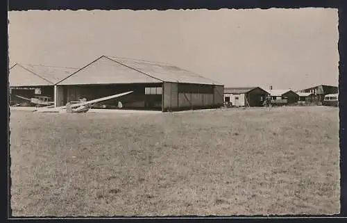 AK Bernes, C. I. C., Vue general des hangars