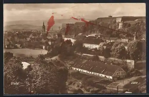 AK Glatz, Ortsansicht mit Kirche und Festung
