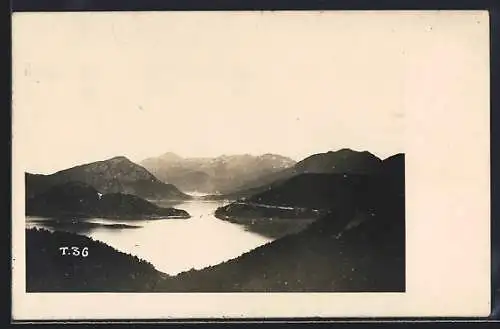 AK Hongkong, Steep shore and peninsulas
