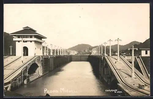 AK Pedro Miguel, Panama Canal