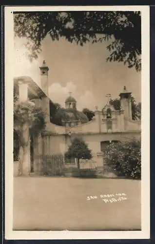 AK Mexico-City, Strassenpartie mit Kirche
