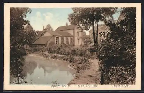 AK Chamoy, École des Filles et rivière adjacente