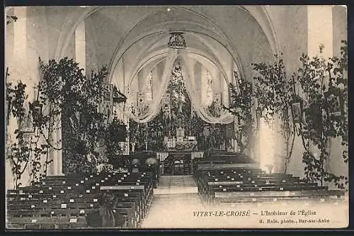 AK Vitry-le-Croisé, L`intérieur de l`église