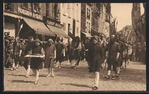 AK Bruges, Procession du Saint-Sang, Le portement de la Croix