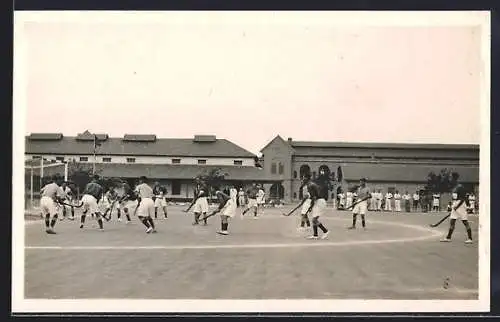 AK Karachi, Hockeyplatz mit spielenden Männern