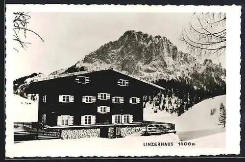 AK Linzerhaus, Berghütte im Schnee