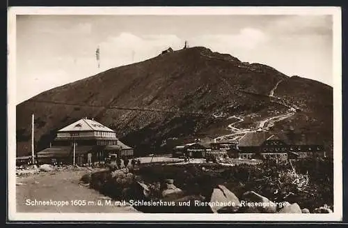 AK Riesenbaude und Schlesierhaus mit Blick auf die Schneekoppe