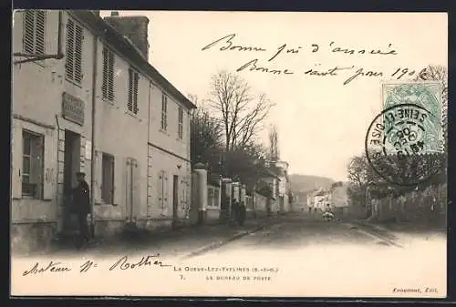 AK La Queue-lez-Yvelines, Le Bureau de Poste, Strassenpartie am Postamt