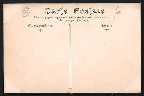 AK Contes, Vue générale du village sur la colline