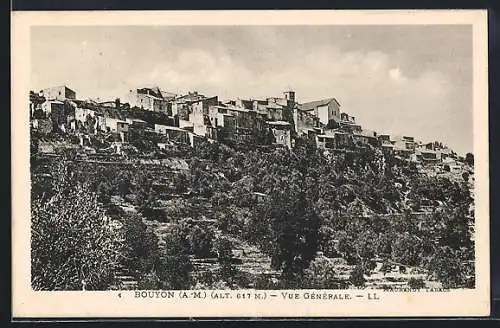 AK Bouyon, Vue générale du village à flanc de colline