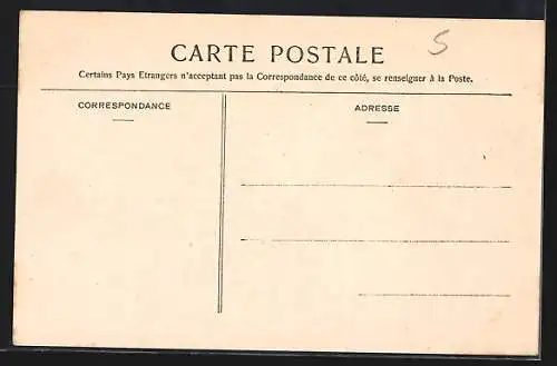 AK Nice, Rue Rossetti animée avec des passants et des bâtiments historiques