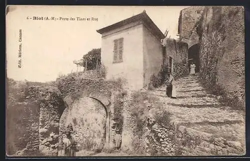 AK Biot, Porte des Tines et Rue