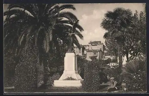 AK Le Cannet, Jardin de Ville, Monument aux Morts