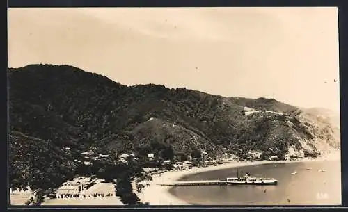 AK Days Bay, Blick in die Bucht