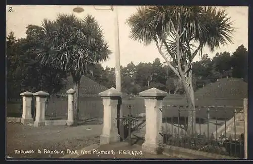 AK New Plymouth, Entrance to Pukekura Park