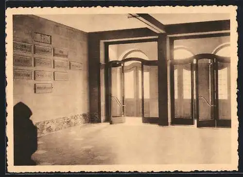 AK Louvain, Institut St. Raphael, Hall d`entrée