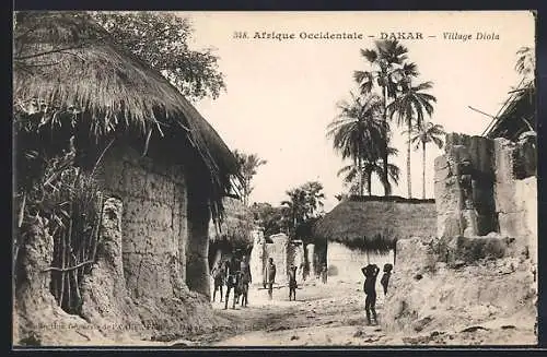 AK Dakar, Village Diola