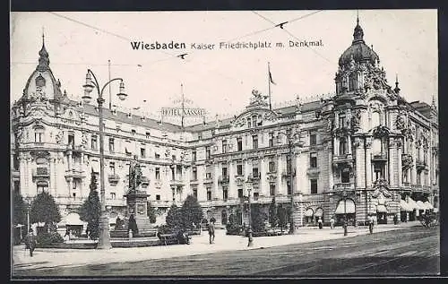 AK Wiesbaden, Kaiser Friedrichplatz mit Denkmal, Hotel Nassau