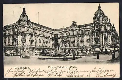 AK Wiesbaden, Kaiser Friedrich-Platz mit Denkmal