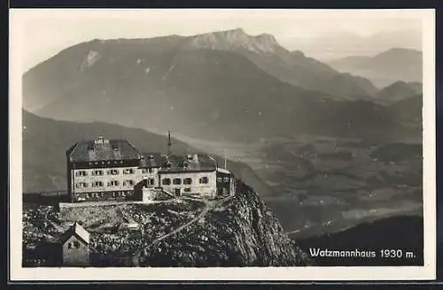 AK Watzmannhaus, Blick auf die Berghütte
