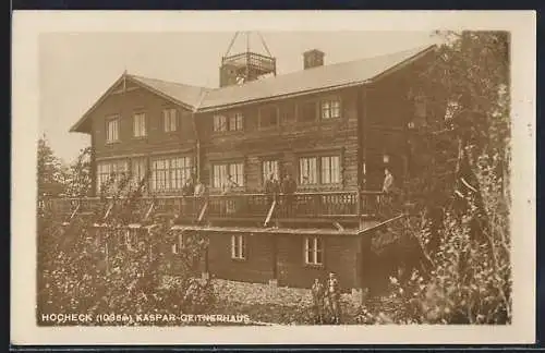 AK Kaspar Geitnerhaus /Hocheck, Gebäudeansicht mit Besuchern auf dem Balkon
