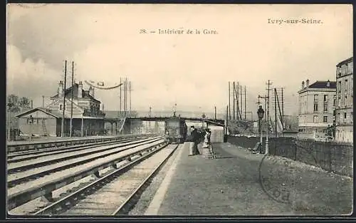 AK Ivry-sur-Seine, Intérieur de la Gare