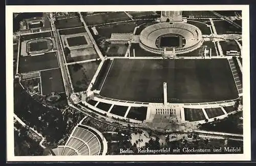 AK Berlin, Reichssportfeld mit Glockenturm und Maifeld
