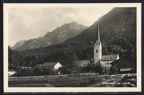 AK Tristach b. Lienz, Partie an der Kirche