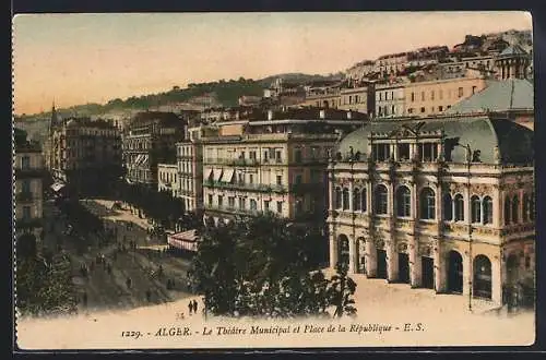 AK Alger, Le Théâtre Municipal et Place de la République