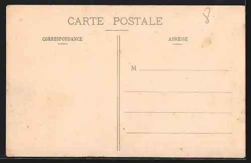 AK Cannes /A.-M., Les Lézards, vue sur le jardin et les bâtiments adjacents
