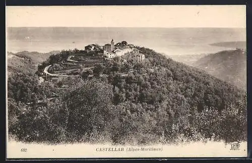 AK Castellar /Alpes-Maritimes, Vue panoramique sur le village et la mer