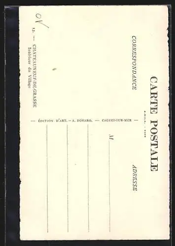 AK Châteauneuf-de-Grasse, Intérieur du village avec une femme assise dans une ruelle pavée