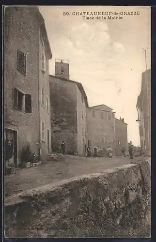 AK Châteauneuf-de-Grasse, Place de la Mairie